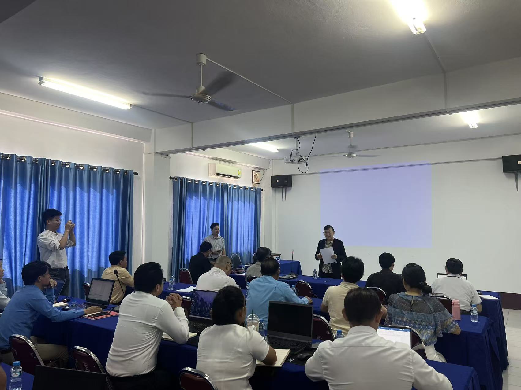 bb9fabfb73eb9ea1871eac4dc453b077.jpg bb9fabfb73eb9ea1871eac4dc453b077.jpg